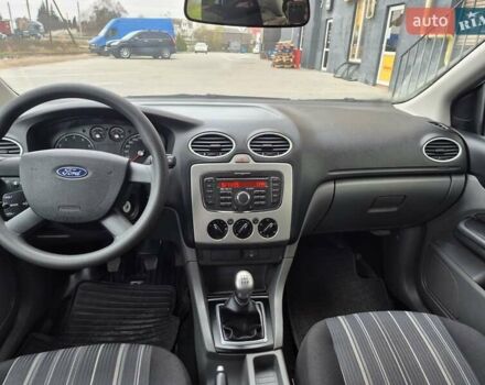 Білий Форд Фокус, об'ємом двигуна 1.4 л та пробігом 91 тис. км за 6800 $, фото 46 на Automoto.ua