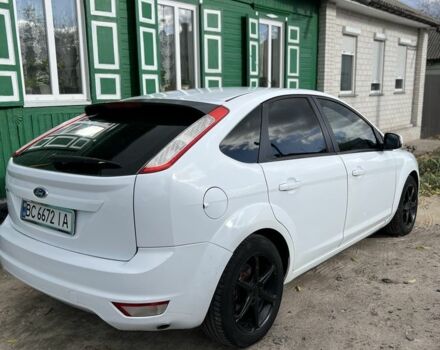 Белый Форд Фокус, объемом двигателя 1.6 л и пробегом 232 тыс. км за 5300 $, фото 5 на Automoto.ua
