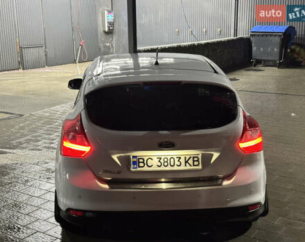 Белый Форд Фокус, объемом двигателя 1.6 л и пробегом 224 тыс. км за 6850 $, фото 3 на Automoto.ua