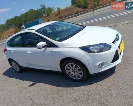 Белый Форд Фокус, объемом двигателя 1.6 л и пробегом 180 тыс. км за 8300 $, фото 19 на Automoto.ua