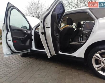 Білий Форд Фокус, об'ємом двигуна 1.6 л та пробігом 266 тис. км за 6999 $, фото 38 на Automoto.ua