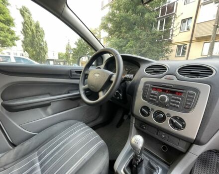 Белый Форд Фокус, объемом двигателя 1.4 л и пробегом 213 тыс. км за 5300 $, фото 7 на Automoto.ua