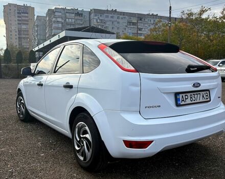 Білий Форд Фокус, об'ємом двигуна 1.4 л та пробігом 125 тис. км за 6000 $, фото 5 на Automoto.ua