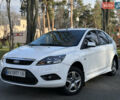 Белый Форд Фокус, объемом двигателя 1.4 л и пробегом 200 тыс. км за 5500 $, фото 1 на Automoto.ua