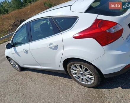 Белый Форд Фокус, объемом двигателя 1.6 л и пробегом 180 тыс. км за 8300 $, фото 23 на Automoto.ua