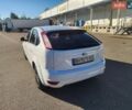 Белый Форд Фокус, объемом двигателя 1.6 л и пробегом 223 тыс. км за 5500 $, фото 4 на Automoto.ua