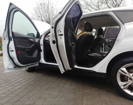 Белый Форд Фокус, объемом двигателя 1.6 л и пробегом 266 тыс. км за 6999 $, фото 16 на Automoto.ua