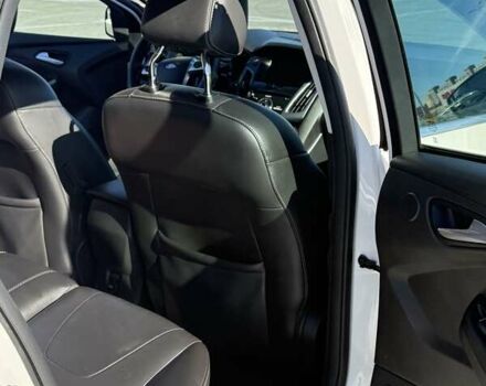 Белый Форд Фокус, объемом двигателя 2 л и пробегом 197 тыс. км за 7500 $, фото 10 на Automoto.ua