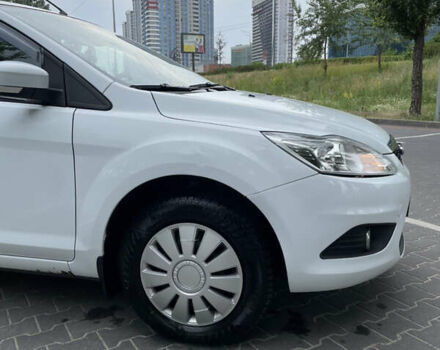 Білий Форд Фокус, об'ємом двигуна 1.4 л та пробігом 325 тис. км за 5000 $, фото 28 на Automoto.ua