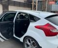 Белый Форд Фокус, объемом двигателя 1.6 л и пробегом 230 тыс. км за 6800 $, фото 5 на Automoto.ua