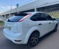 Белый Форд Фокус, объемом двигателя 1.4 л и пробегом 200 тыс. км за 4600 $, фото 1 на Automoto.ua