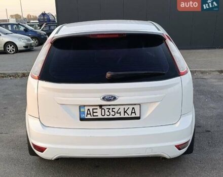 Белый Форд Фокус, объемом двигателя 1.6 л и пробегом 197 тыс. км за 6500 $, фото 5 на Automoto.ua