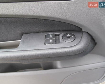 Белый Форд Фокус, объемом двигателя 1.39 л и пробегом 215 тыс. км за 5000 $, фото 13 на Automoto.ua