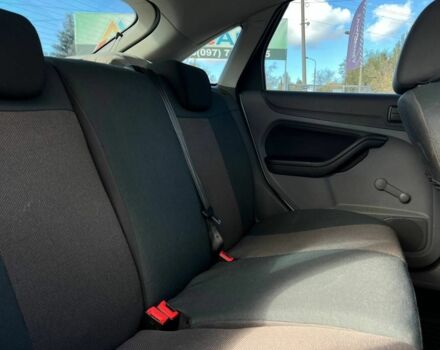 Білий Форд Фокус, об'ємом двигуна 1.4 л та пробігом 204 тис. км за 5100 $, фото 18 на Automoto.ua