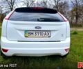 Білий Форд Фокус, об'ємом двигуна 1.4 л та пробігом 200 тис. км за 4800 $, фото 2 на Automoto.ua