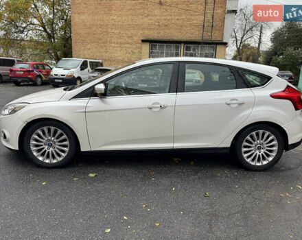 Форд Фокус 2011 в Виннице на Automoto.ua Белый Форд Фокус, объемом двигателя 2 л и пробегом 175 тыс. км за 7500 $, фото 2 на Automoto.ua