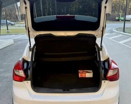 Белый Форд Фокус, объемом двигателя 1.6 л и пробегом 143 тыс. км за 2800 $, фото 12 на Automoto.ua