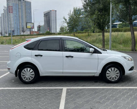 Білий Форд Фокус, об'ємом двигуна 1.4 л та пробігом 325 тис. км за 5000 $, фото 25 на Automoto.ua