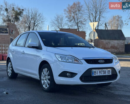 Белый Форд Фокус, объемом двигателя 1.6 л и пробегом 203 тыс. км за 5650 $, фото 1 на Automoto.ua
