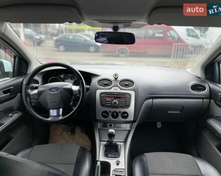 Белый Форд Фокус, объемом двигателя 1.6 л и пробегом 198 тыс. км за 5900 $, фото 16 на Automoto.ua