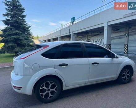 Белый Форд Фокус, объемом двигателя 1.4 л и пробегом 200 тыс. км за 4600 $, фото 9 на Automoto.ua