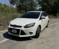 Білий Форд Фокус, об'ємом двигуна 2 л та пробігом 200 тис. км за 5500 $, фото 1 на Automoto.ua