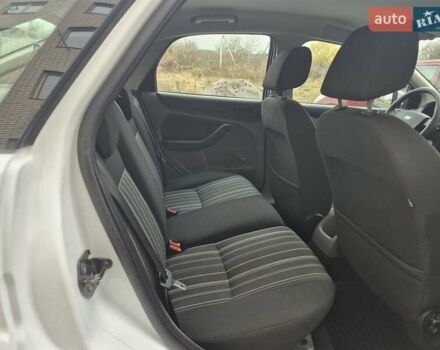Білий Форд Фокус, об'ємом двигуна 1.4 л та пробігом 91 тис. км за 6800 $, фото 44 на Automoto.ua