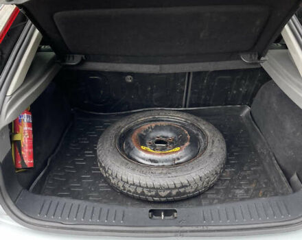 Білий Форд Фокус, об'ємом двигуна 1.4 л та пробігом 325 тис. км за 5000 $, фото 44 на Automoto.ua