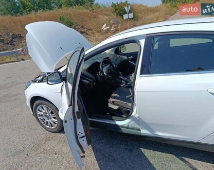 Белый Форд Фокус, объемом двигателя 1.6 л и пробегом 180 тыс. км за 8300 $, фото 20 на Automoto.ua