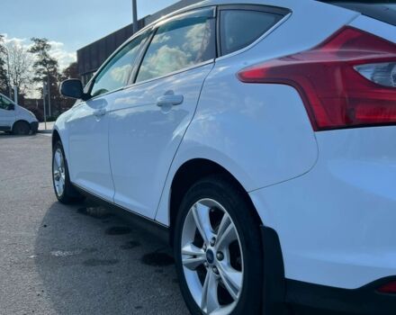 Белый Форд Фокус, объемом двигателя 1.6 л и пробегом 180 тыс. км за 6600 $, фото 3 на Automoto.ua