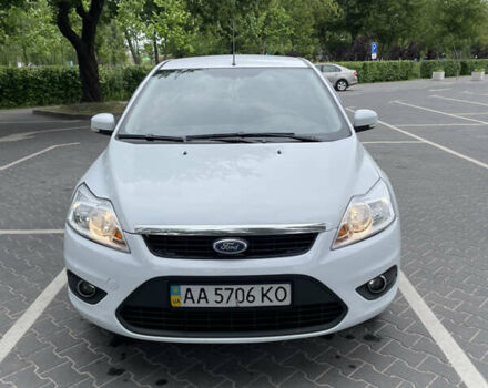 Білий Форд Фокус, об'ємом двигуна 1.4 л та пробігом 325 тис. км за 5000 $, фото 42 на Automoto.ua