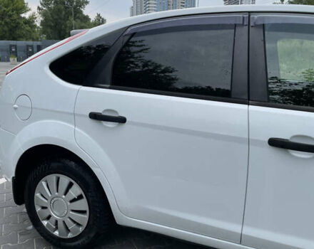 Білий Форд Фокус, об'ємом двигуна 1.4 л та пробігом 325 тис. км за 5000 $, фото 30 на Automoto.ua