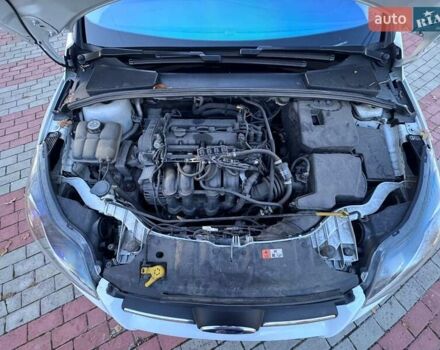 Белый Форд Фокус, объемом двигателя 1.6 л и пробегом 223 тыс. км за 7500 $, фото 10 на Automoto.ua