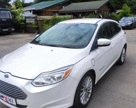 Білий Форд Фокус, об'ємом двигуна 0 л та пробігом 180 тис. км за 5800 $, фото 11 на Automoto.ua