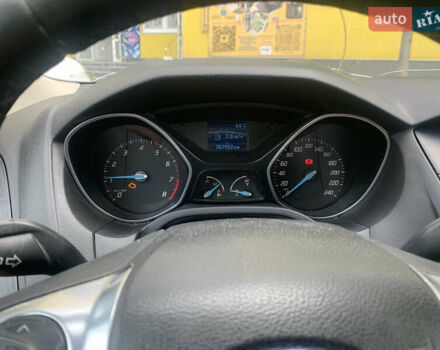 Білий Форд Фокус, об'ємом двигуна 1.6 л та пробігом 288 тис. км за 4800 $, фото 12 на Automoto.ua