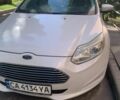 Белый Форд Фокус, объемом двигателя 0 л и пробегом 150 тыс. км за 5200 $, фото 1 на Automoto.ua