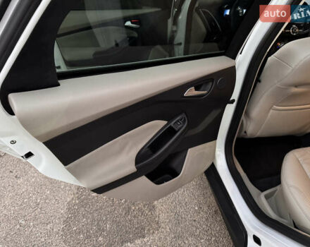 Белый Форд Фокус, объемом двигателя 0 л и пробегом 138 тыс. км за 7999 $, фото 21 на Automoto.ua