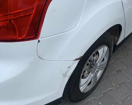 Білий Форд Фокус, об'ємом двигуна 1.6 л та пробігом 288 тис. км за 4800 $, фото 11 на Automoto.ua