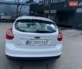 Белый Форд Фокус, объемом двигателя 0 л и пробегом 125 тыс. км за 6000 $, фото 3 на Automoto.ua