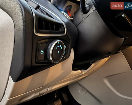 Белый Форд Фокус, объемом двигателя 0 л и пробегом 138 тыс. км за 7999 $, фото 14 на Automoto.ua