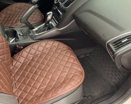 Білий Форд Фокус, об'ємом двигуна 2 л та пробігом 277 тис. км за 7999 $, фото 5 на Automoto.ua