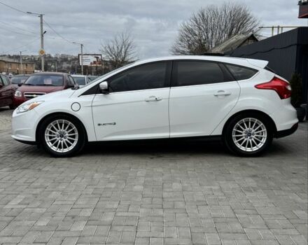 Белый Форд Фокус, объемом двигателя 0 л и пробегом 146 тыс. км за 7999 $, фото 7 на Automoto.ua