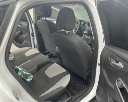 Білий Форд Фокус, об'ємом двигуна 1.6 л та пробігом 232 тис. км за 7200 $, фото 5 на Automoto.ua