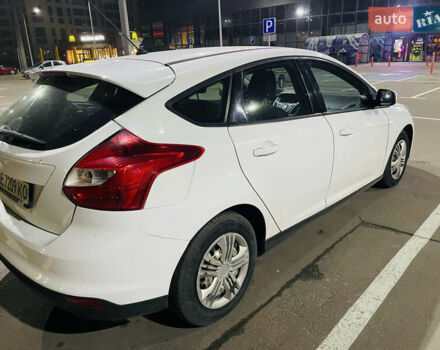 Белый Форд Фокус, объемом двигателя 1.6 л и пробегом 288 тыс. км за 5200 $, фото 2 на Automoto.ua