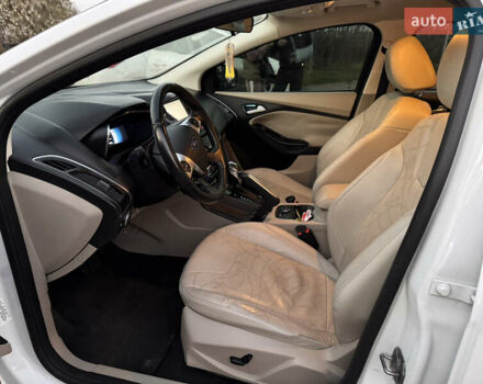 Белый Форд Фокус, объемом двигателя 0 л и пробегом 138 тыс. км за 7999 $, фото 9 на Automoto.ua