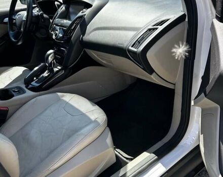 Білий Форд Фокус, об'ємом двигуна 0 л та пробігом 130 тис. км за 9000 $, фото 8 на Automoto.ua