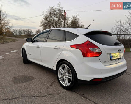 Белый Форд Фокус, объемом двигателя 0 л и пробегом 138 тыс. км за 7999 $, фото 1 на Automoto.ua