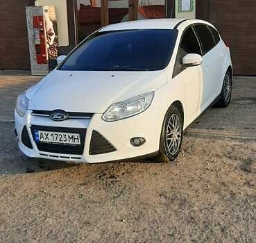 Белый Форд Фокус, объемом двигателя 1.6 л и пробегом 363 тыс. км за 8000 $, фото 6 на Automoto.ua