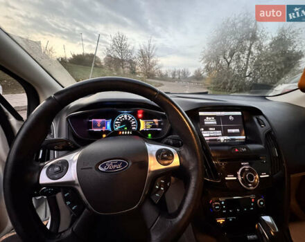 Белый Форд Фокус, объемом двигателя 0 л и пробегом 138 тыс. км за 7999 $, фото 11 на Automoto.ua