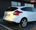 Белый Форд Фокус, объемом двигателя 1.56 л и пробегом 284 тыс. км за 8000 $, фото 4 на Automoto.ua